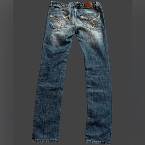 Dark Wash Relaxed Skinny Jeans - Picture 2 of 3